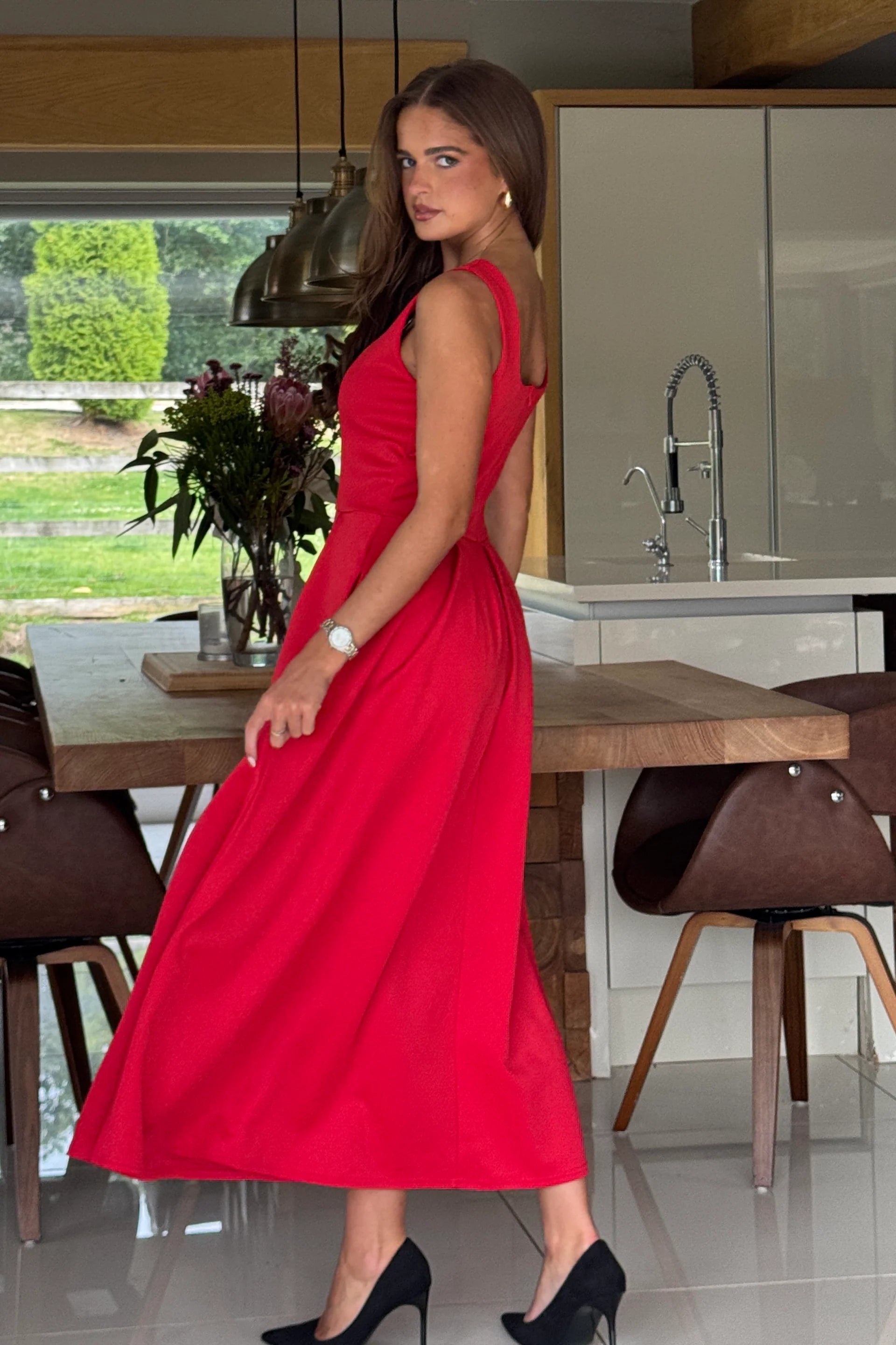 Erica Square Neck Pleated Midi Dress (Red)