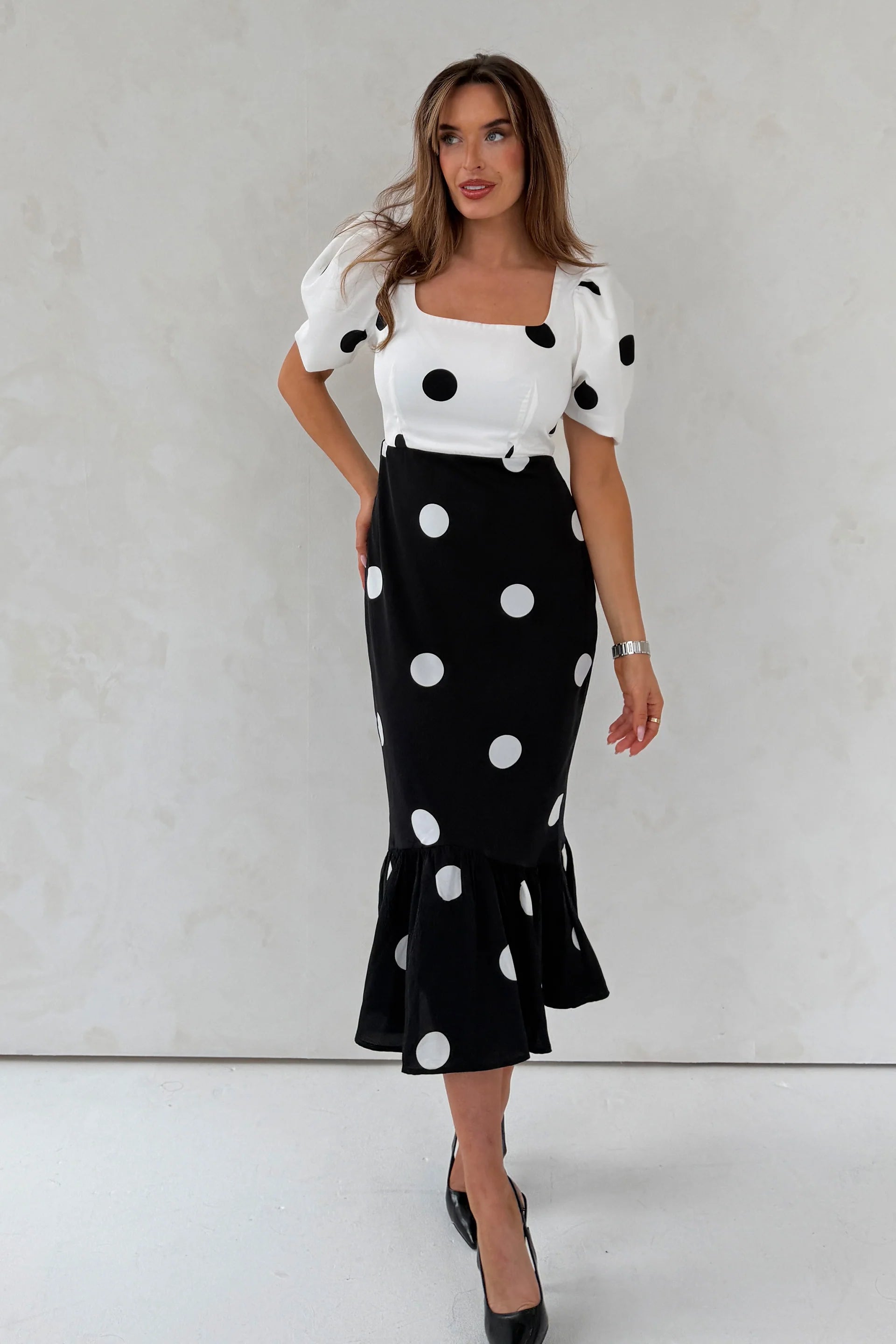 Jennifer Contrast Spot Midi Dress (Black/White)