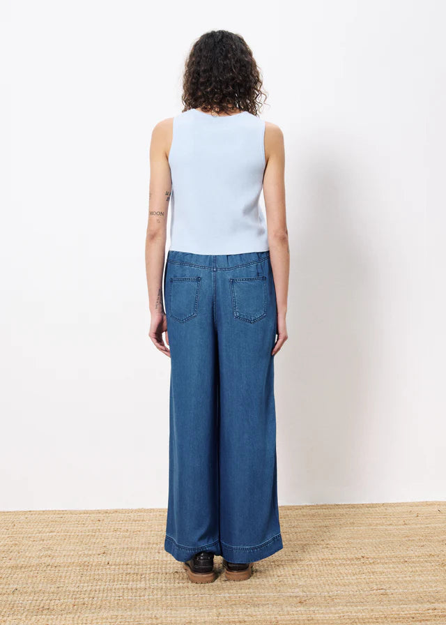 Maurane Sleeveless Top (Light Blue)