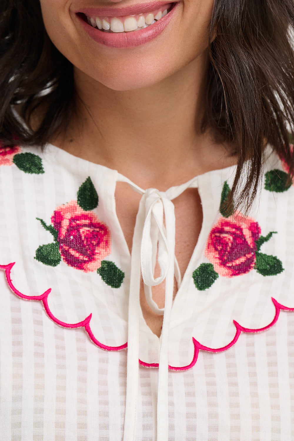 Nessie Blouse (Off White/Roses)