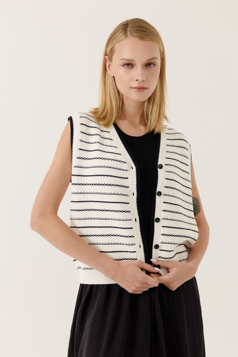 Isandra Knitted Gilet (White)