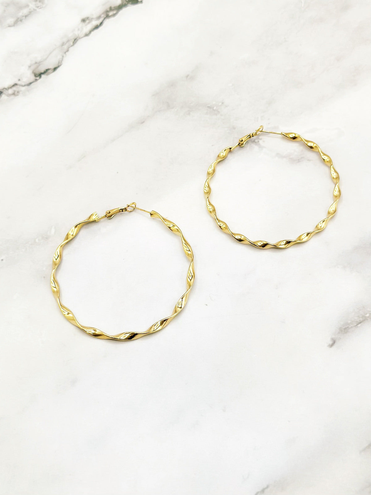 Tina Hoops (Gold)