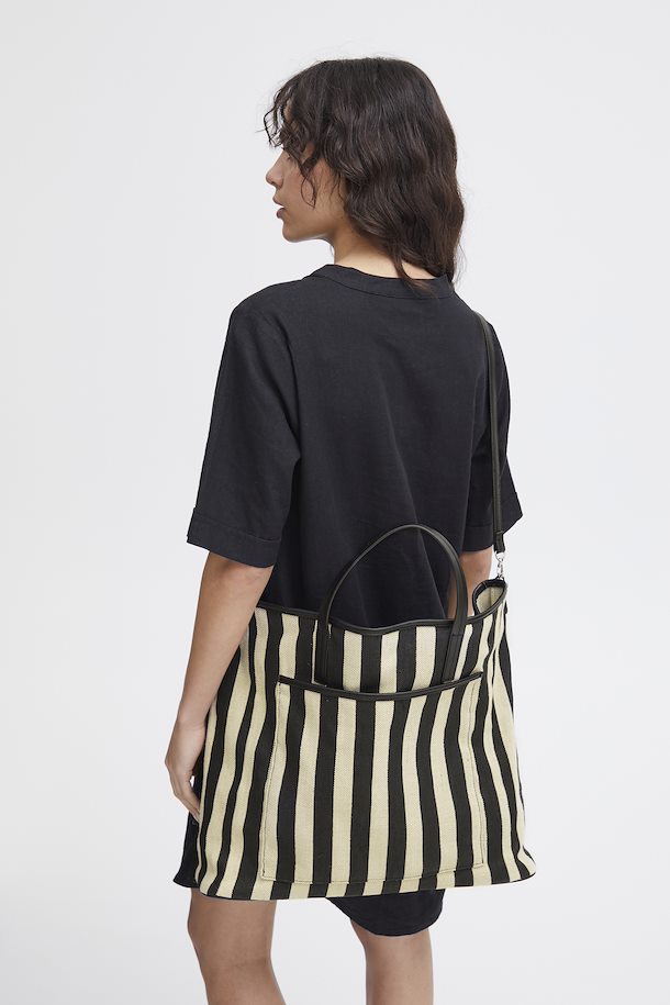 Nurra Holdall Bag (Doeskin/ Black)