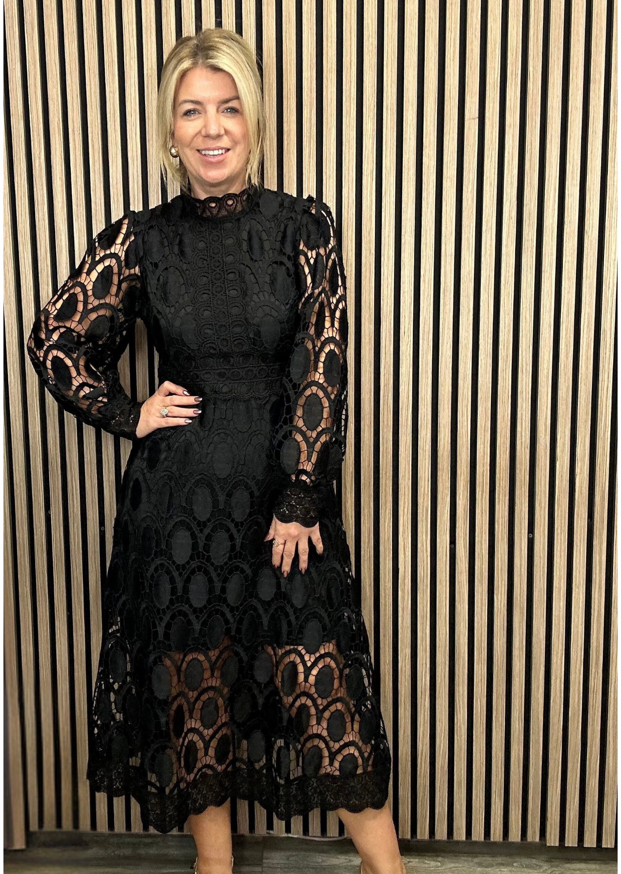 Suzie Midi Dress (Black)