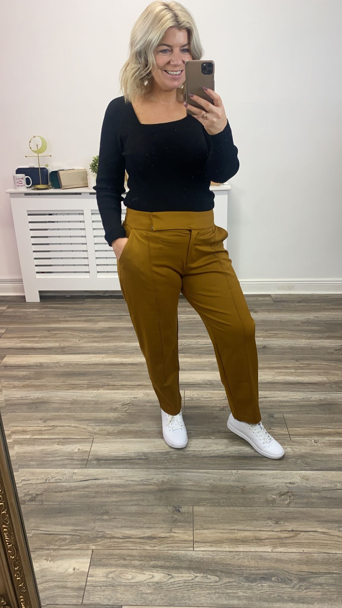 Kathriona Peg Leg Trouser (Golden Brown)