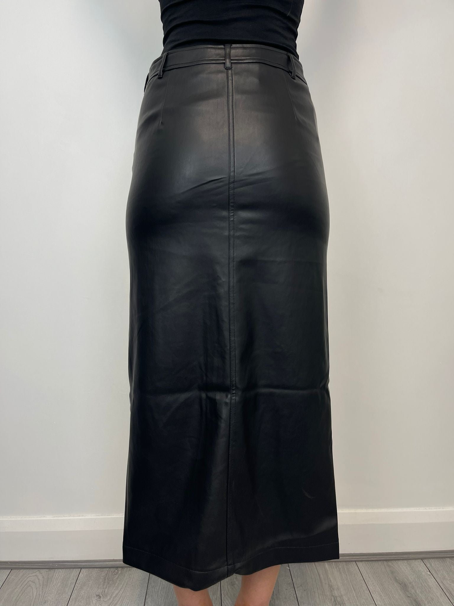Colina High Waist Faux Leather Skirt (Black)