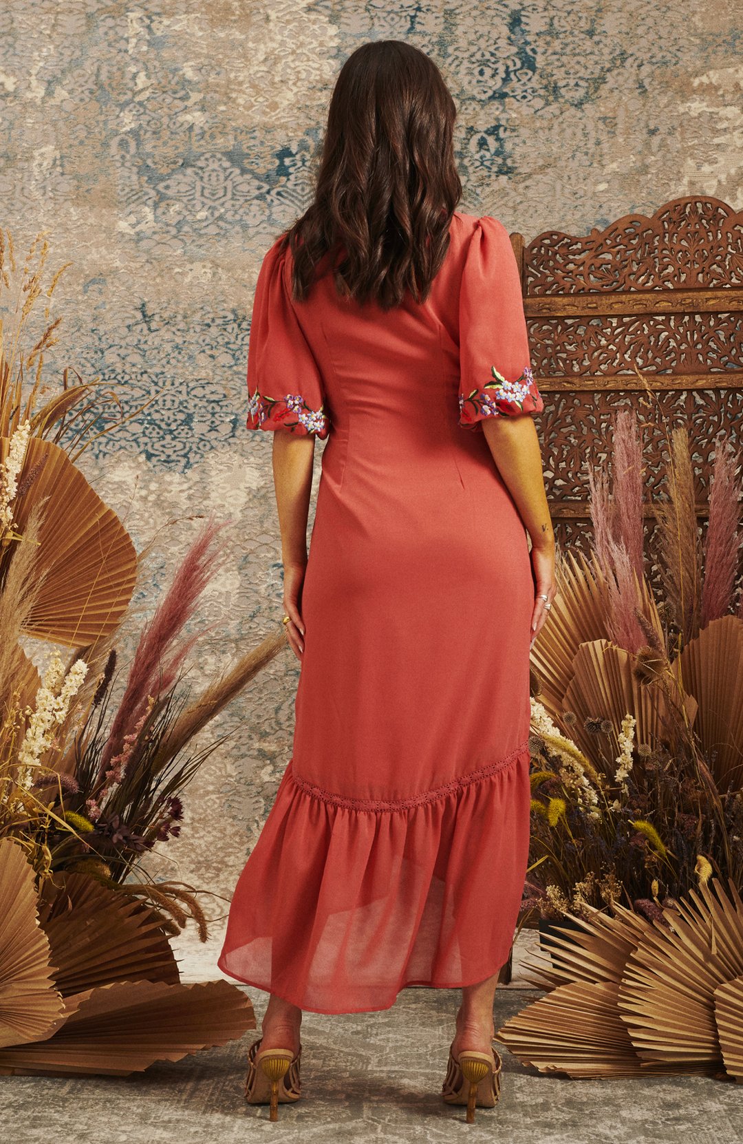 Varia Embroidered Floral Midi Dress