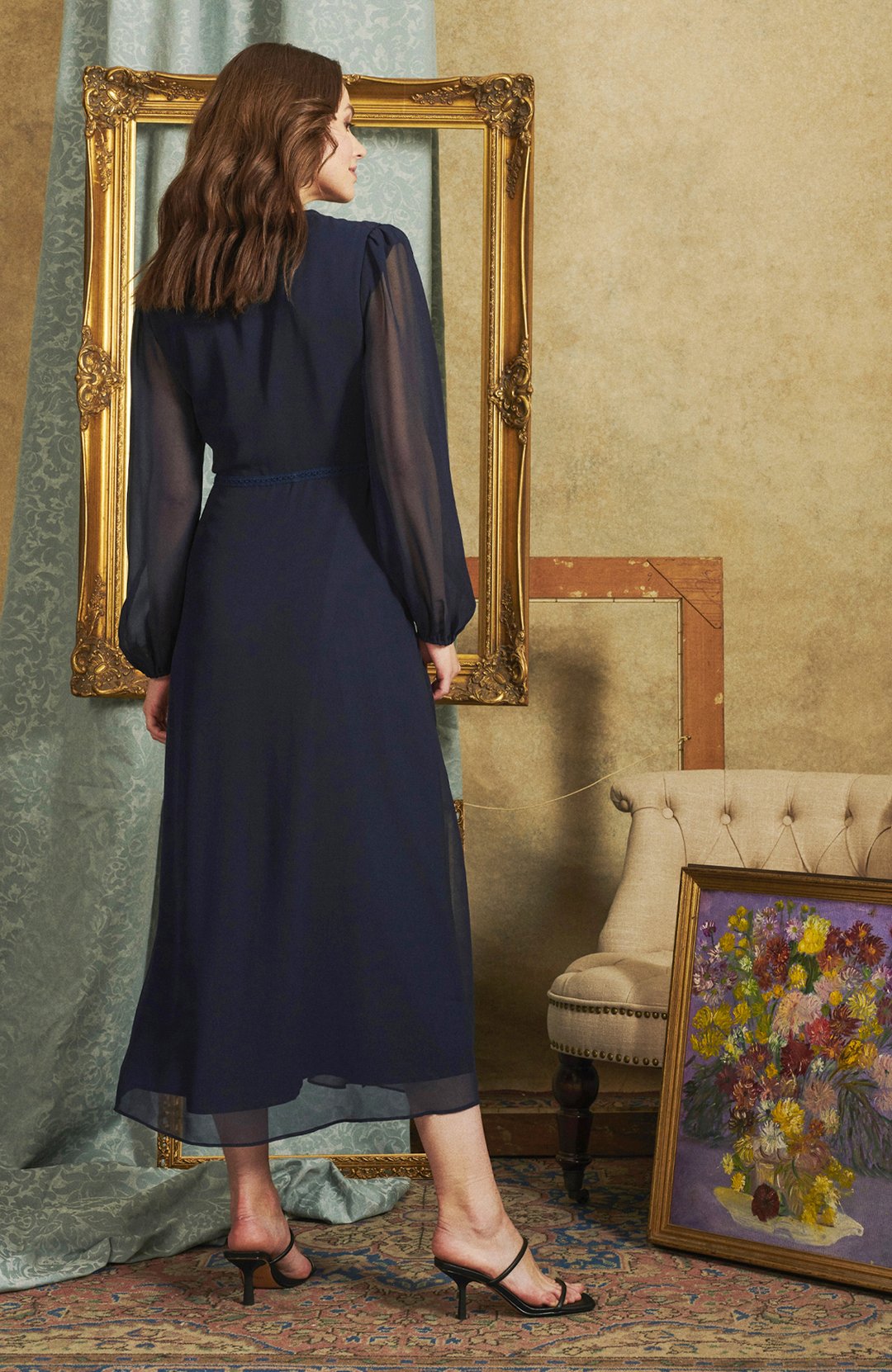 Saoirse Embroidered Midi Dress