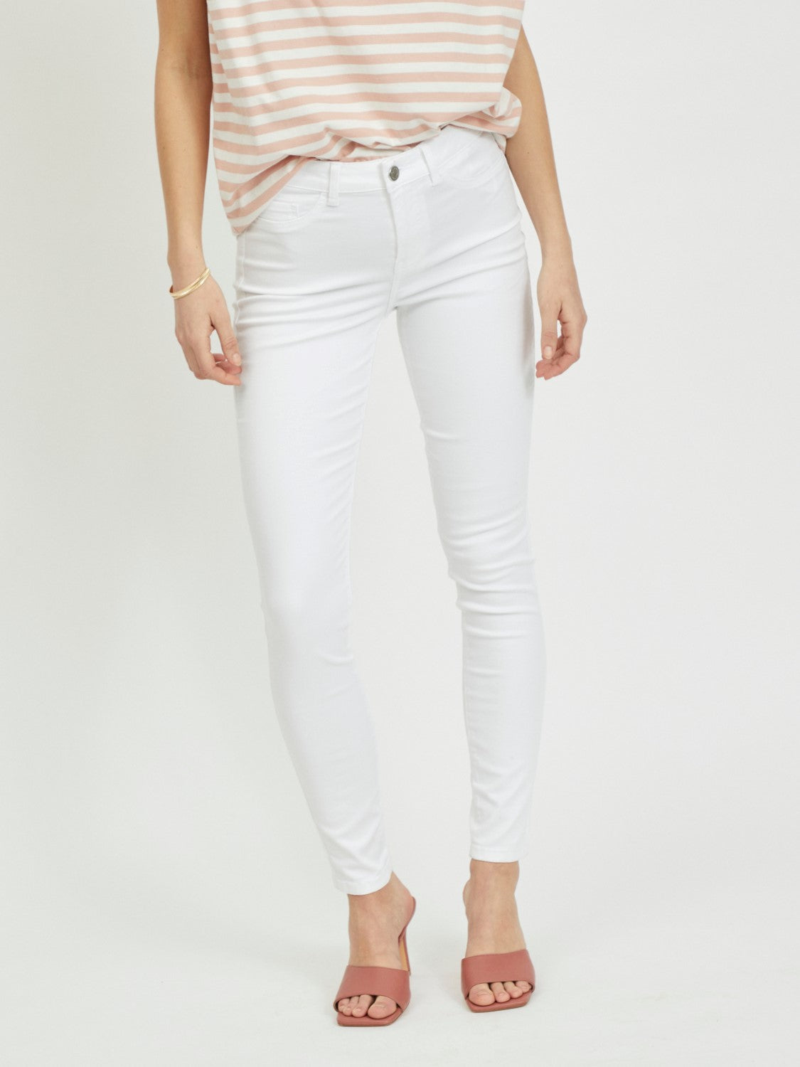 Tori Regular Waist Skinny Jeans (White)