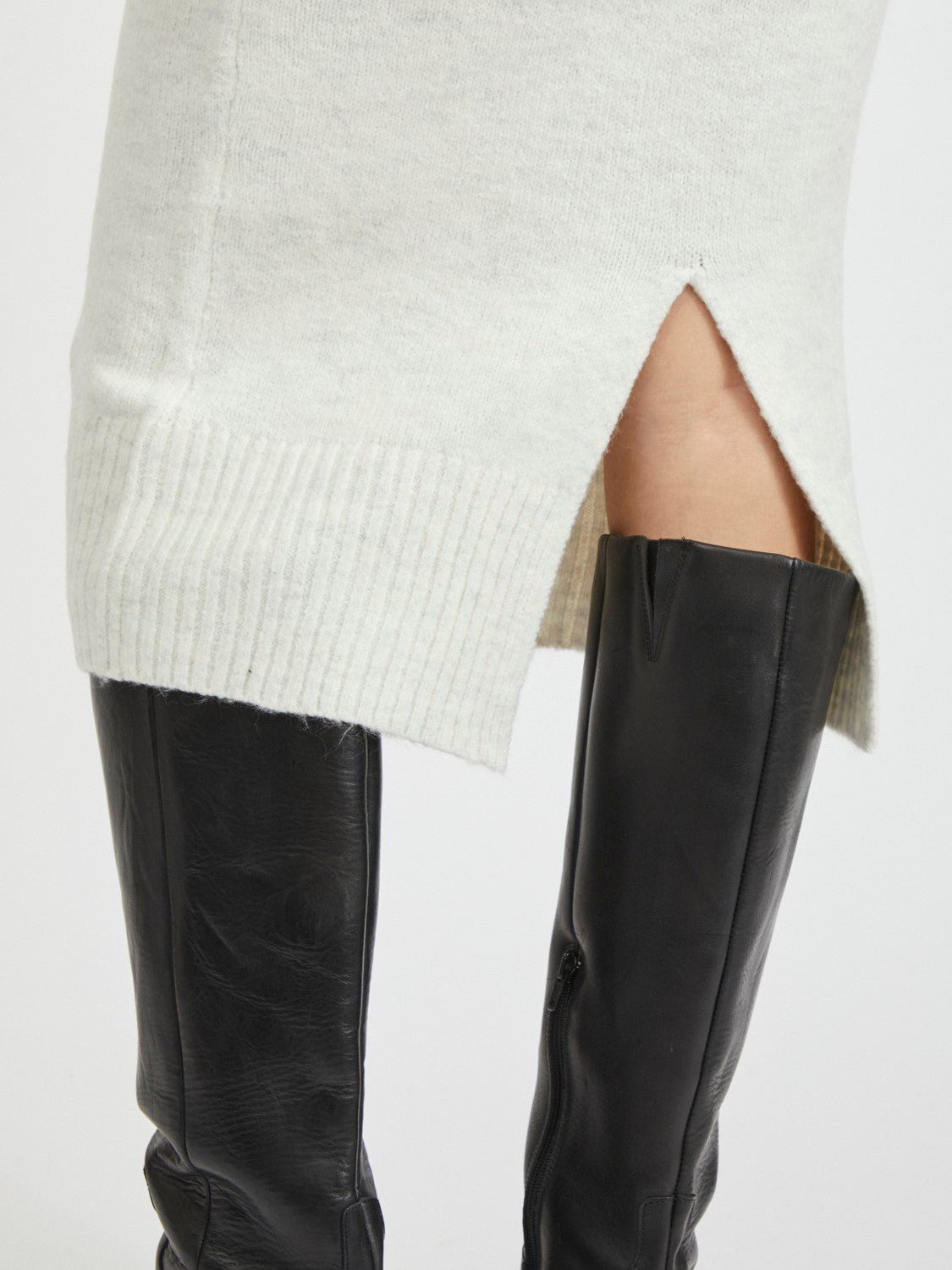 Vimelia Knitted Pencil Skirt (Grey)